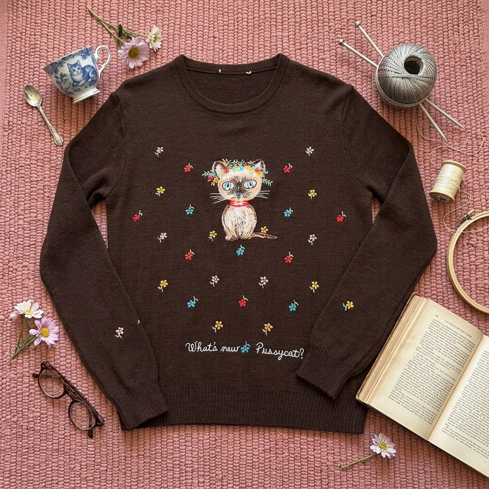 Siamese Cat Floral Embroidered Brown Knit Sweater Whats New Pussycat Crewneck